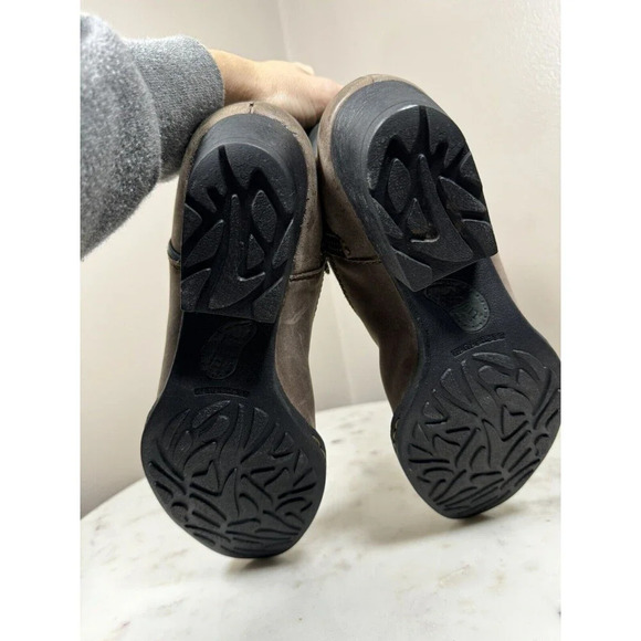 Born Suede Leather Ankle Boots Distressed Western Cowgirl Sz 8 - Picture 7 of 7